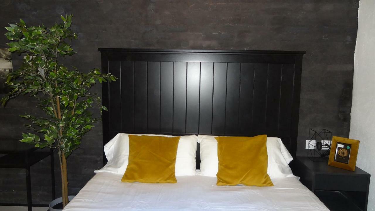 Florista Bonito Alojamiento Bien Comunicado Hotel Valencia Exterior photo