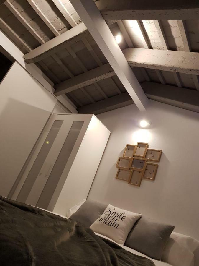 Florista Bonito Alojamiento Bien Comunicado Hotel Valencia Exterior photo